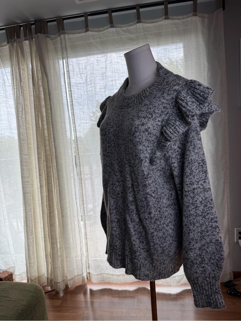 Universal Thread Gray Marled Ruffle Shoulder Crew Sweater - Picture 5 of 6